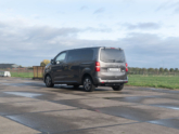 Peugeot Traveller rolstoelbus van Freedom Auto Aanpassingen achterkant